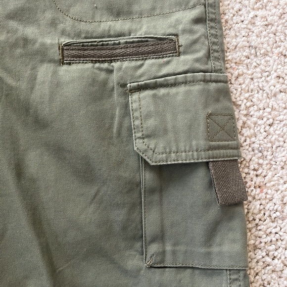 Dickies brand cargo shorts - Picture 3 of 8